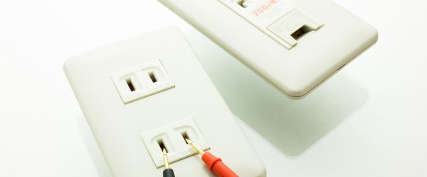電気工事でできる！暮らしの中の安全はコンセントから