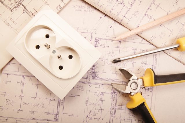 手間のかかる電気設備設計を短縮化!驚くほどに便利な電気CADとは