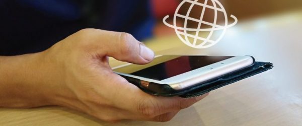 今やネット利用率は、なんと８０％越え！